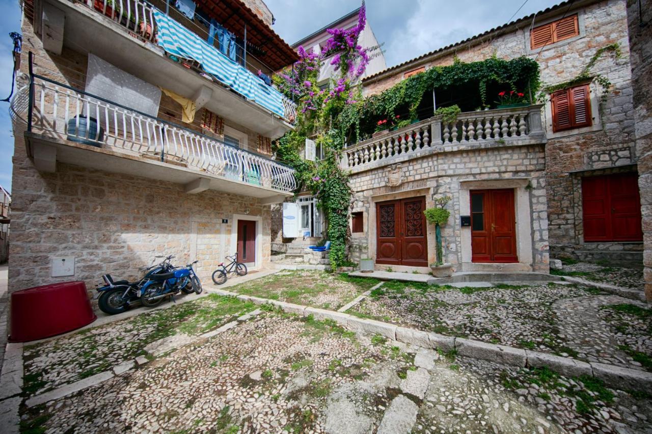 B&B Villa Vis Ngoại thất bức ảnh